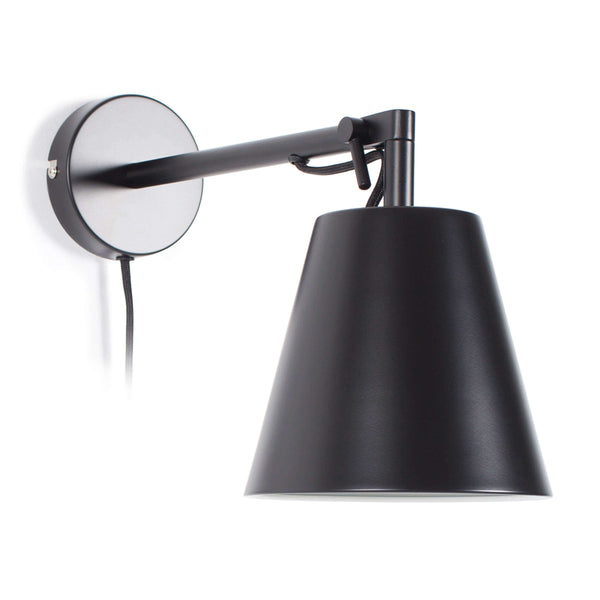 Petrie Wall Lamp